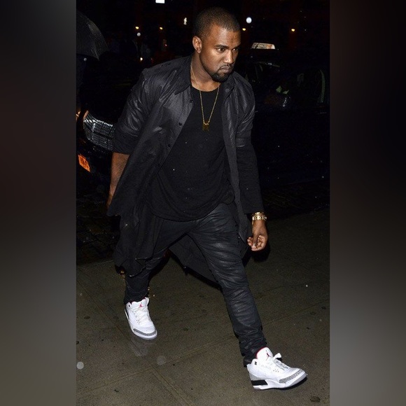 Air Jordan 3 Retro 'White Cement' 2011 - Picture 3 of 9